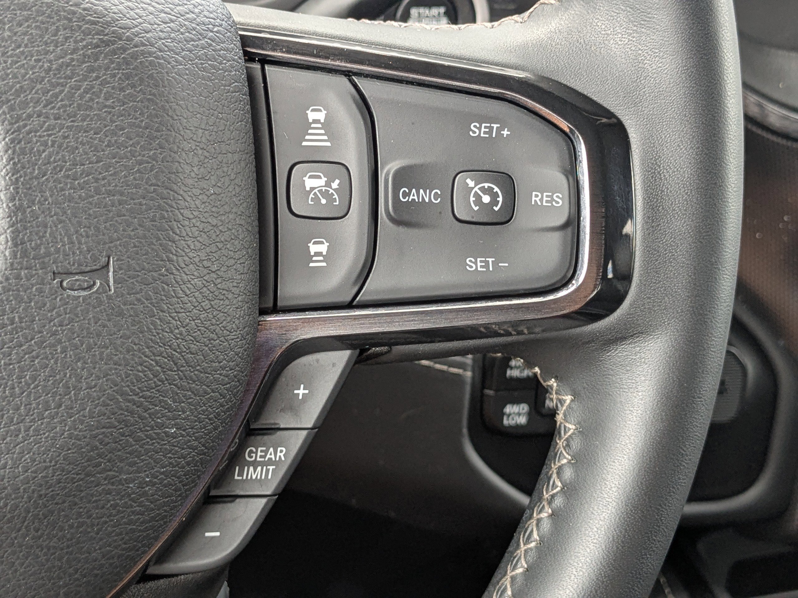 Used 2024 RAM 3500 Limited image 34