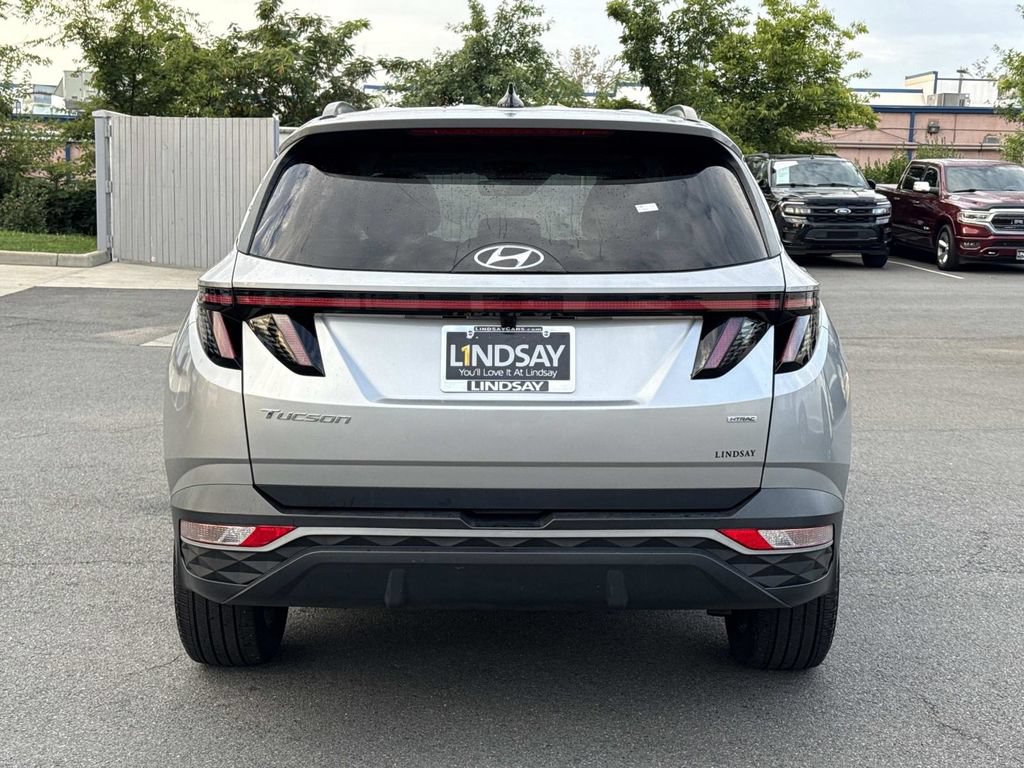 Used 2024 Hyundai Tucson SEL w/ Convenience Package AWD/4WD image 4