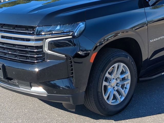 Used 2024 Chevrolet Suburban LT image 12