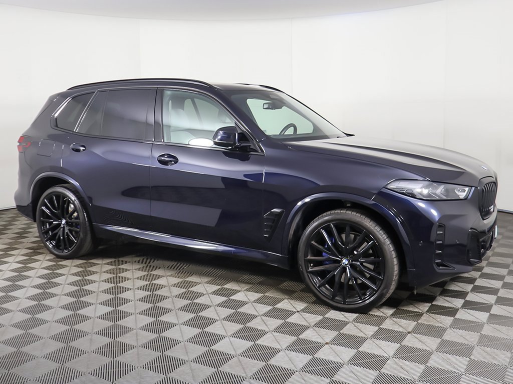 Used 2024 BMW X5 xDrive40i w/ M Sport Package image 21