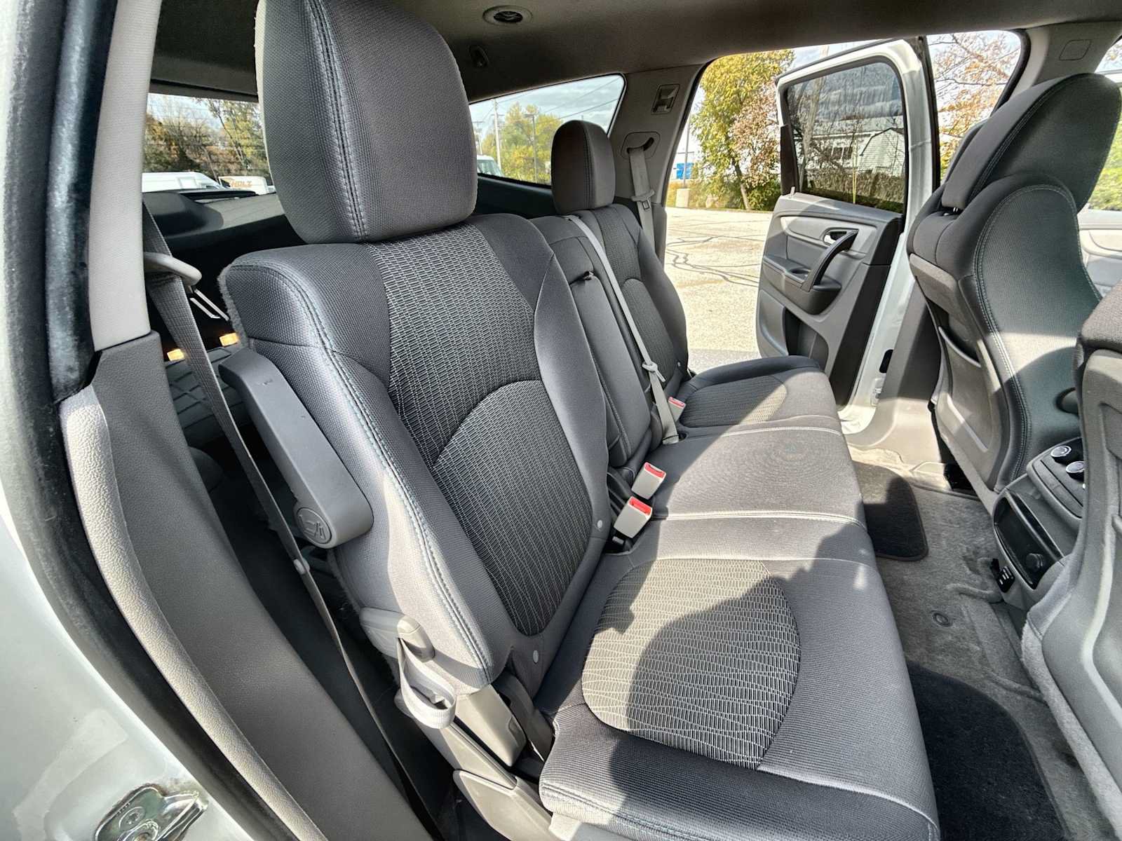 Certified 2015 Chevrolet Traverse LS FWD image 24