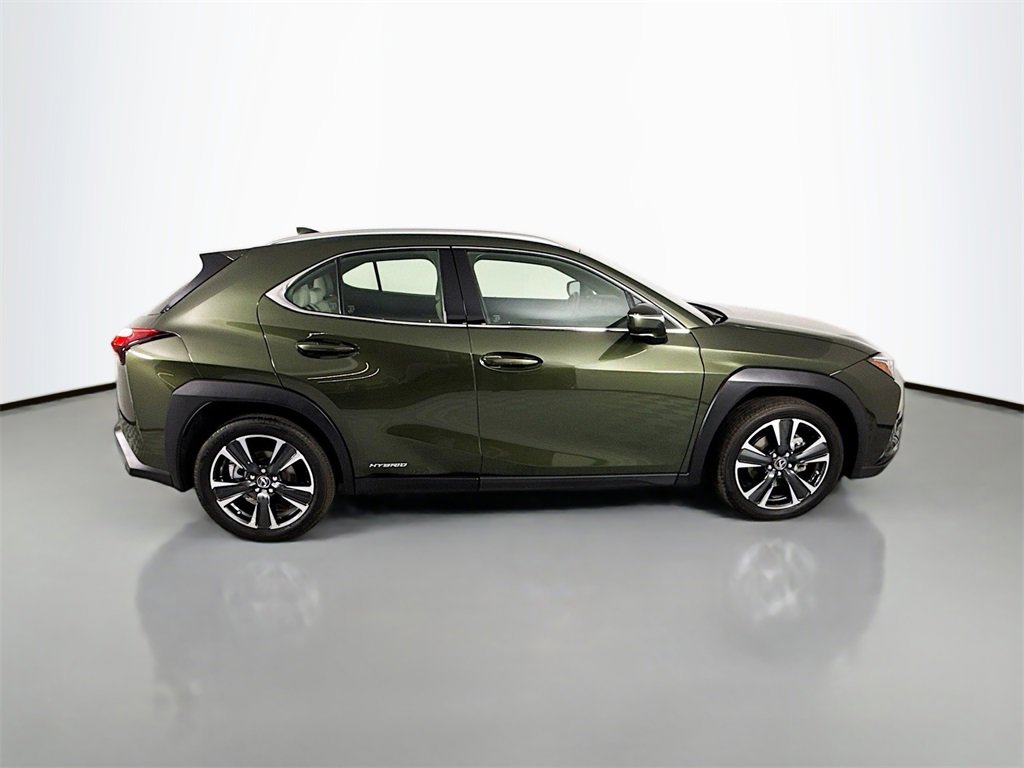 Used 2022 Lexus UX 250h image 8