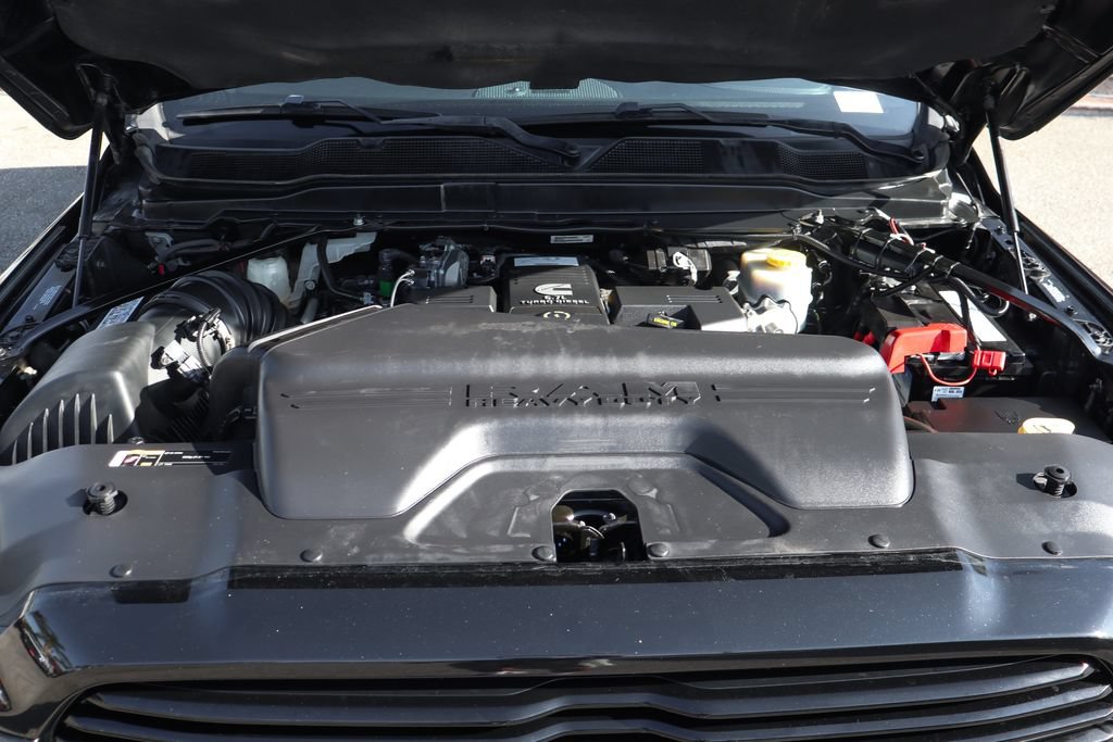 Used 2020 RAM 2500 Laramie w/ Night Edition AWD/4WD image 12