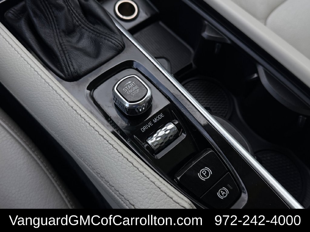 Used 2018 Volvo XC90 T5 Momentum w/ Convenience Package FWD image 21