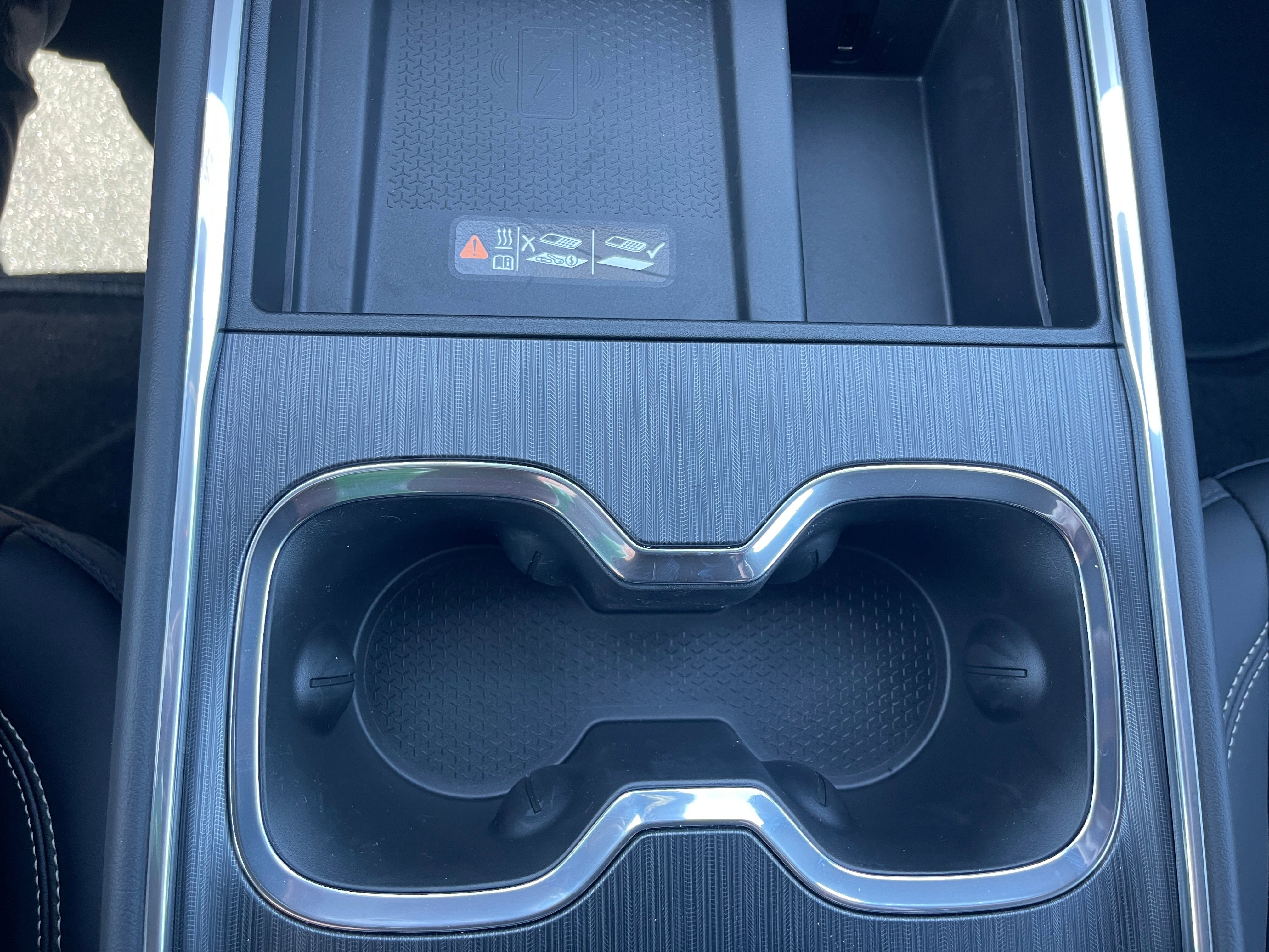 New 2026 GMC Acadia Elevation w/ Black Edition AWD/4WD image 17
