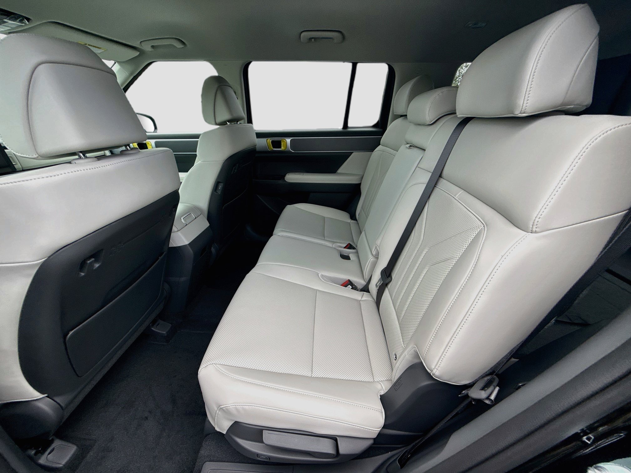 New 2027 Hyundai Santa Fe SEL FWD image 17