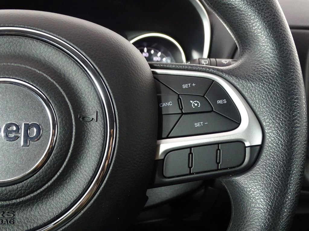 Used 2018 Jeep Compass Sport w/ Mopar Graphics Package image 24