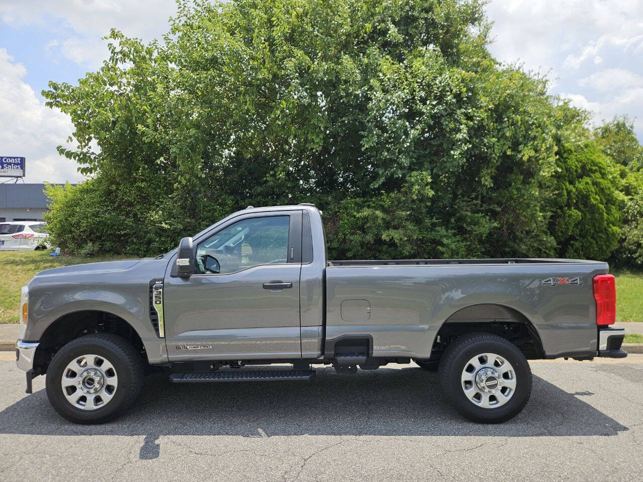 Used 2024 Ford F350 XLT AWD/4WD image 2