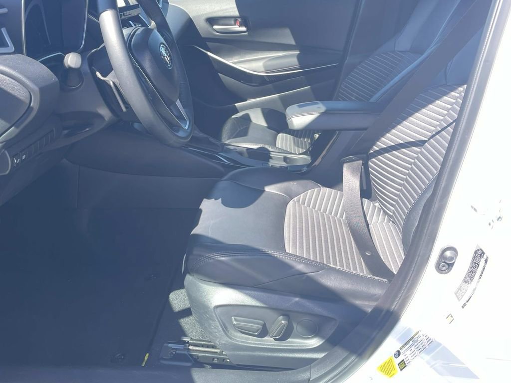 Used 2025 Toyota Corolla XSE image 16