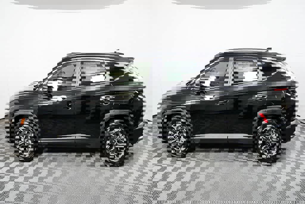 New 2026 Hyundai Tucson SEL image 2