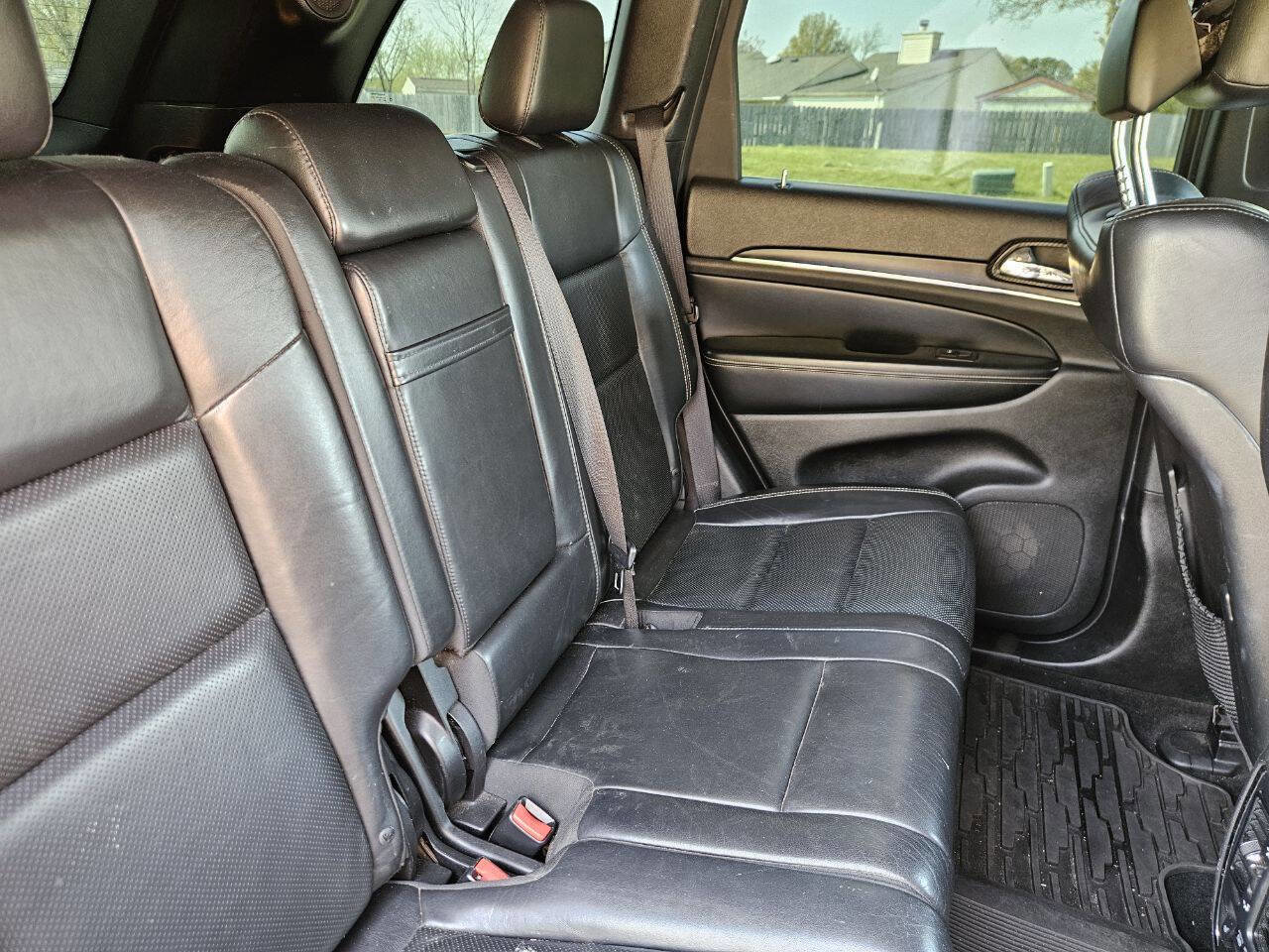 Used 2014 Jeep Grand Cherokee Limited w/ Luxury Group II AWD/4WD image 15