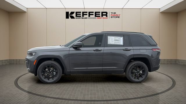 New 2026 Jeep Grand Cherokee Altitude image 2