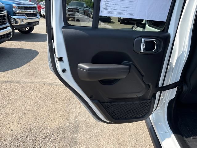 Used 2021 Jeep Wrangler Unlimited Rubicon w/ Safety Group AWD/4WD image 19