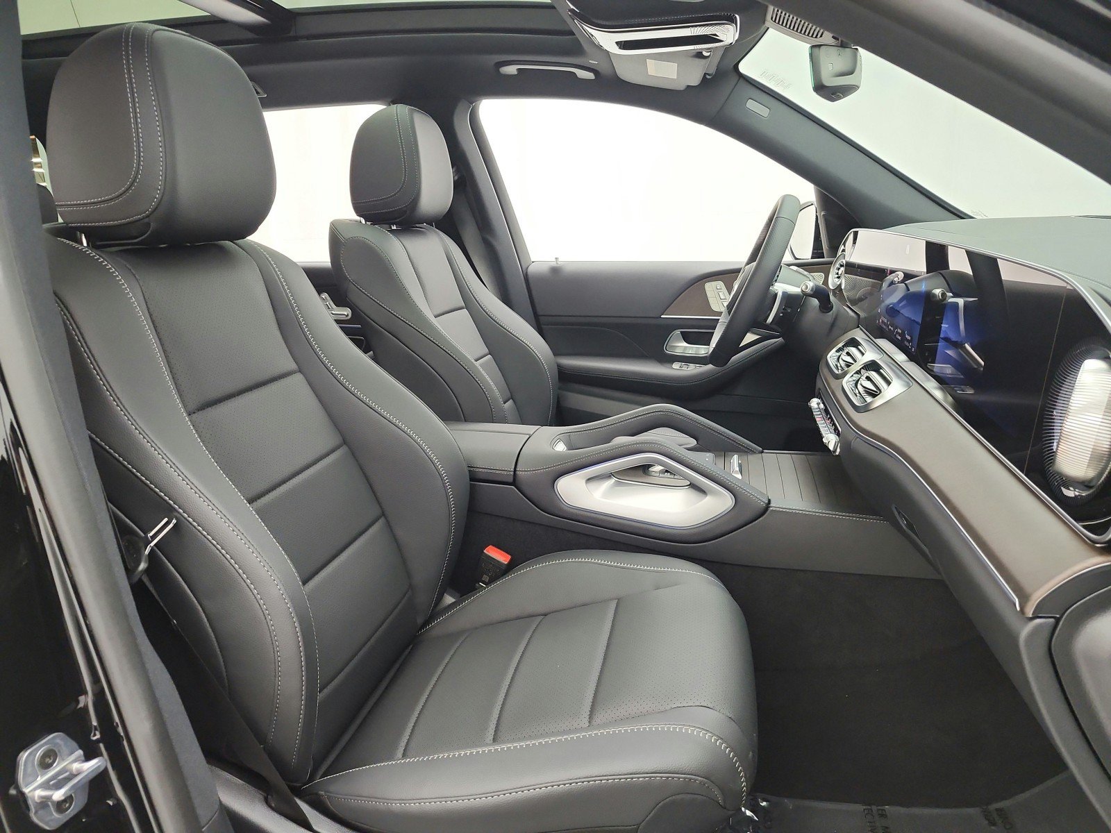New 2027 Mercedes-Benz GLS 450 4MATIC image 14