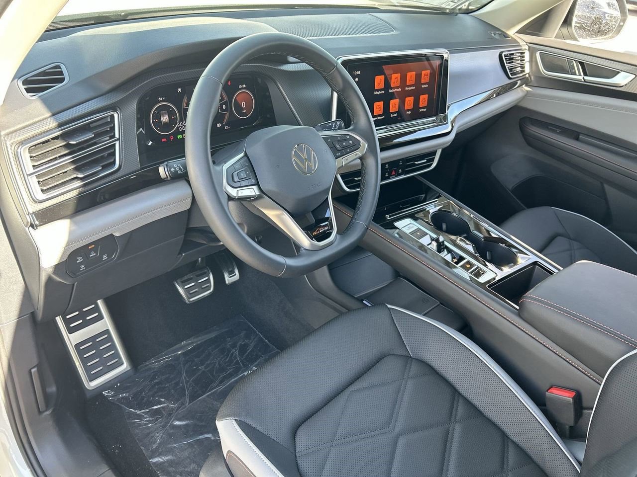 New 2026 Volkswagen Atlas Peak Edition image 14