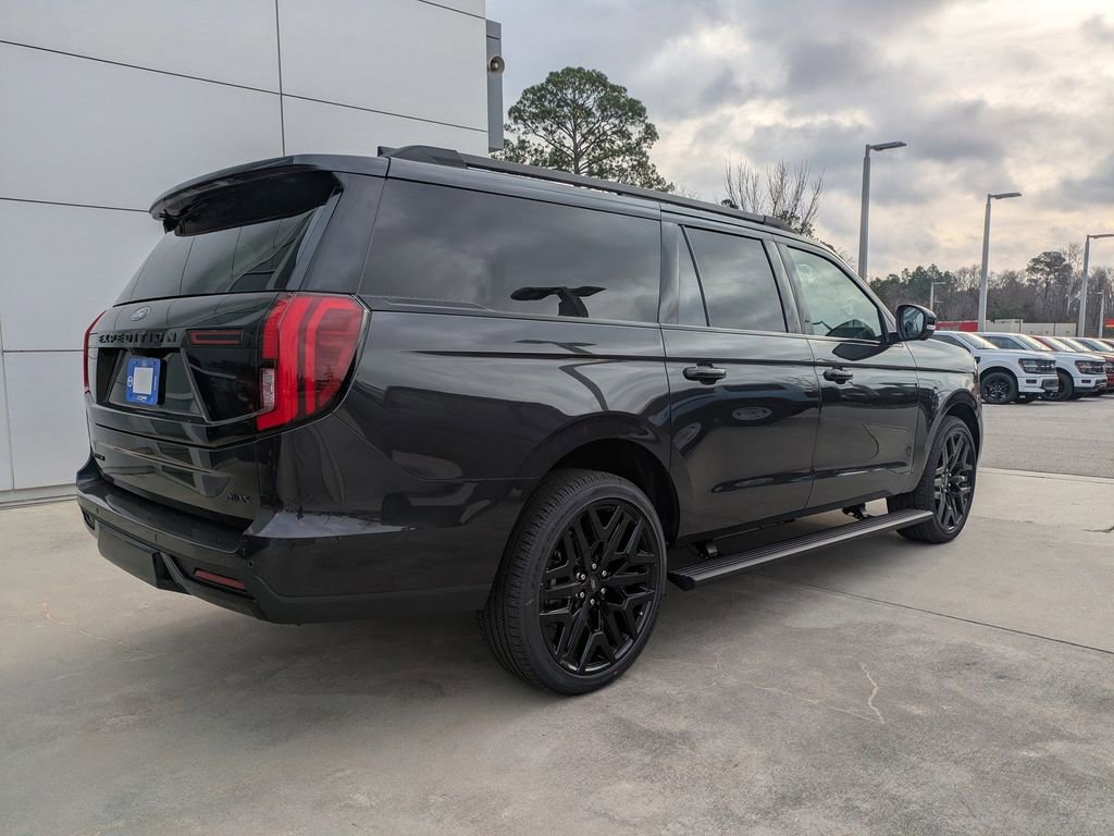 New 2026 Ford Expedition Max Platinum image 4