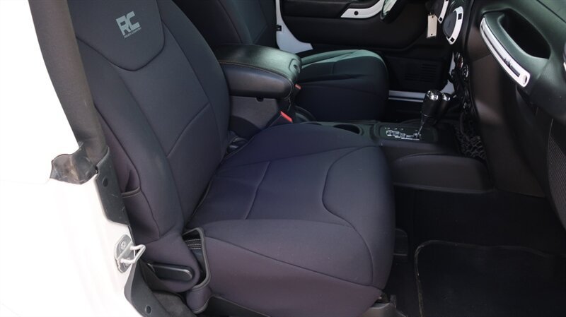 Used 2014 Jeep Wrangler Sahara AWD/4WD image 23