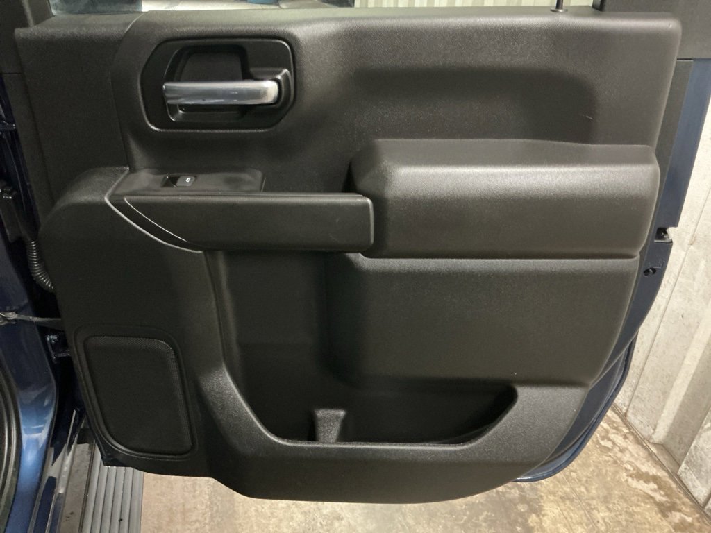 Used 2021 Chevrolet Silverado 2500 LT w/ Convenience Package image 24