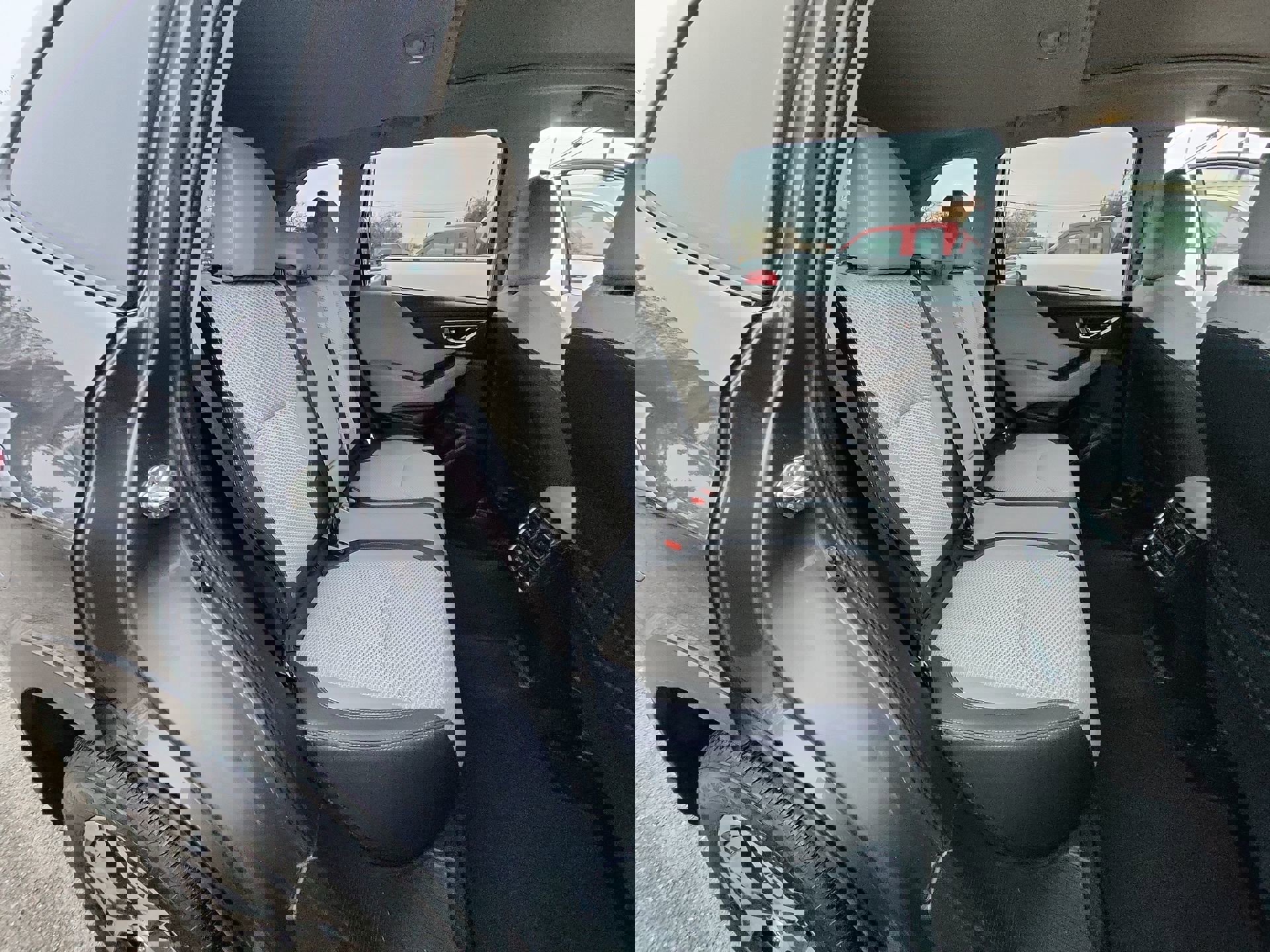 Used 2022 Subaru Forester Premium image 27