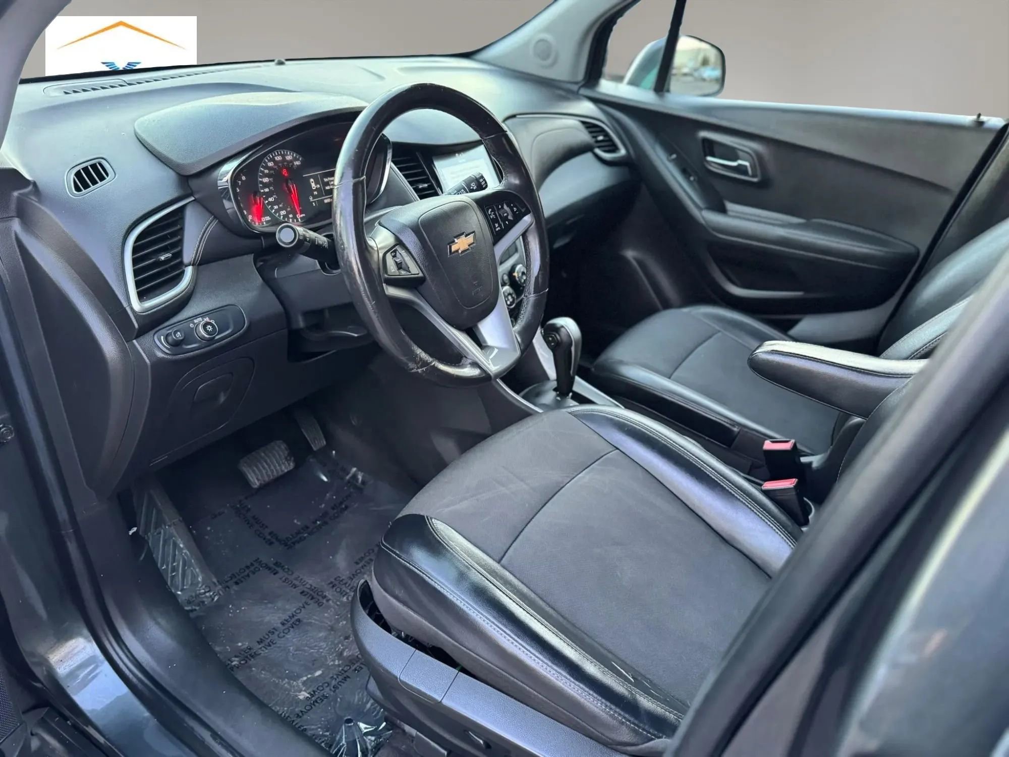 Used 2017 Chevrolet Trax LT w/ LT Convenience Package image 11