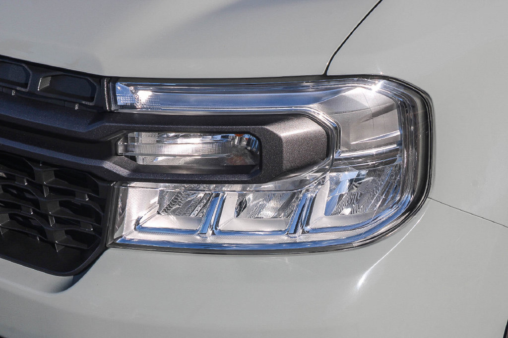 Certified 2024 Ford Maverick XLT FWD image 13