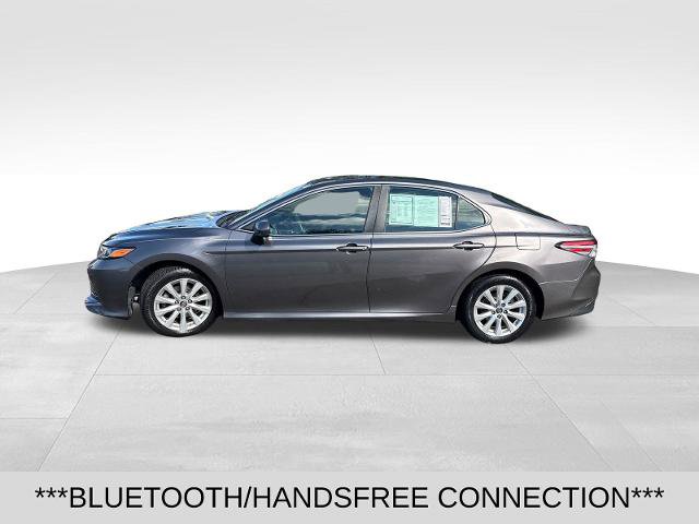 Used 2018 Toyota Camry LE FWD image 2