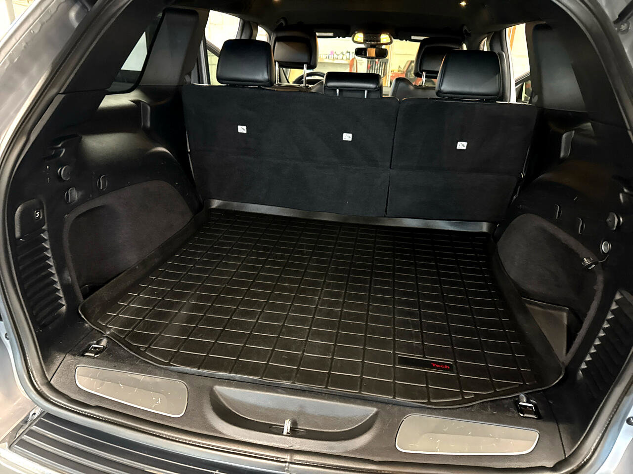 Used 2019 Jeep Grand Cherokee Limited image 38