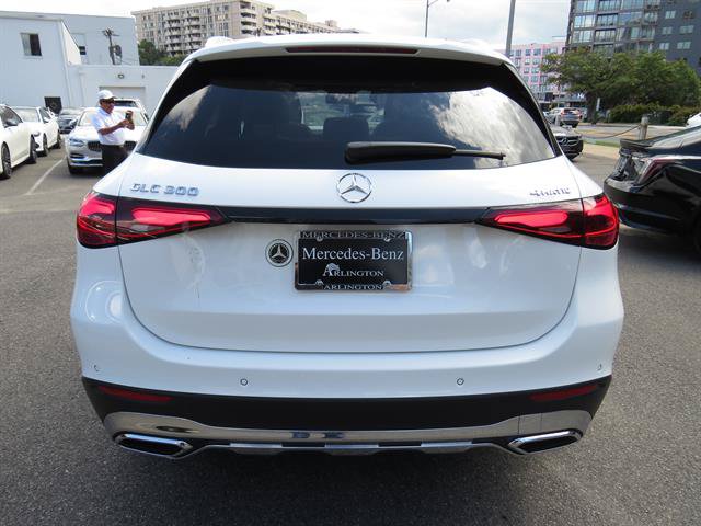 Used 2026 Mercedes-Benz GLC 300 4MATIC image 3