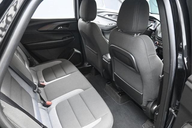 Used 2023 Chevrolet TrailBlazer LT FWD image 35