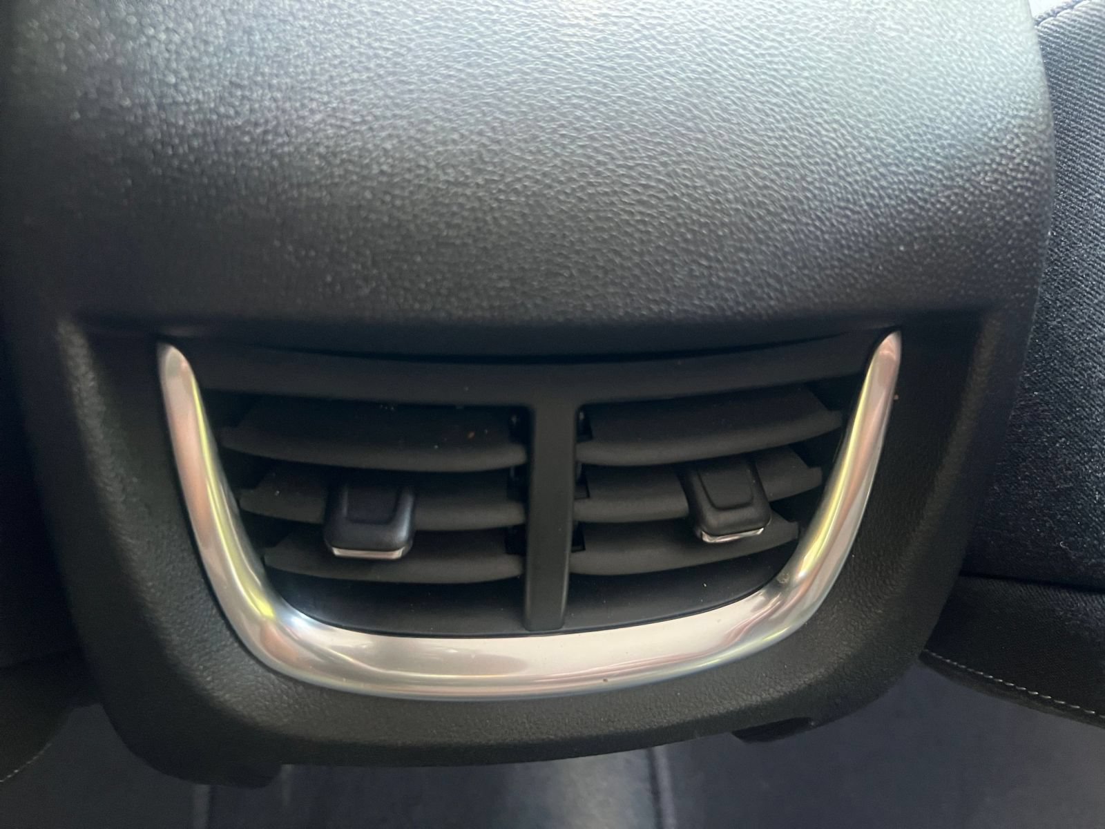 Used 2026 Chevrolet Blazer LT FWD image 19