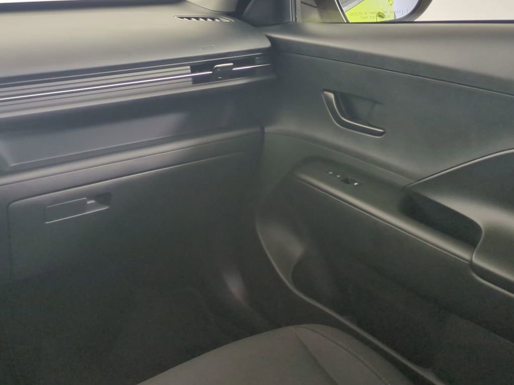 Certified 2025 Hyundai Kona SEL image 19