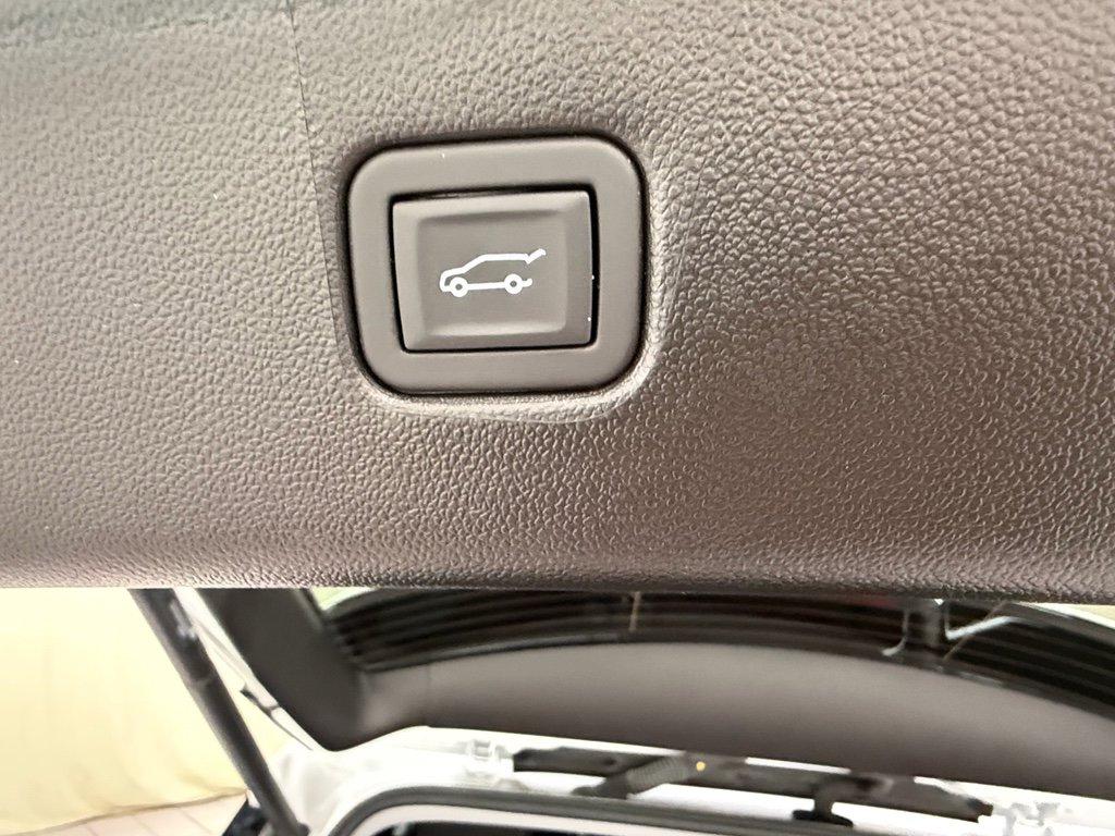 Certified 2024 Chevrolet Blazer LT w/ Convenience Package image 18