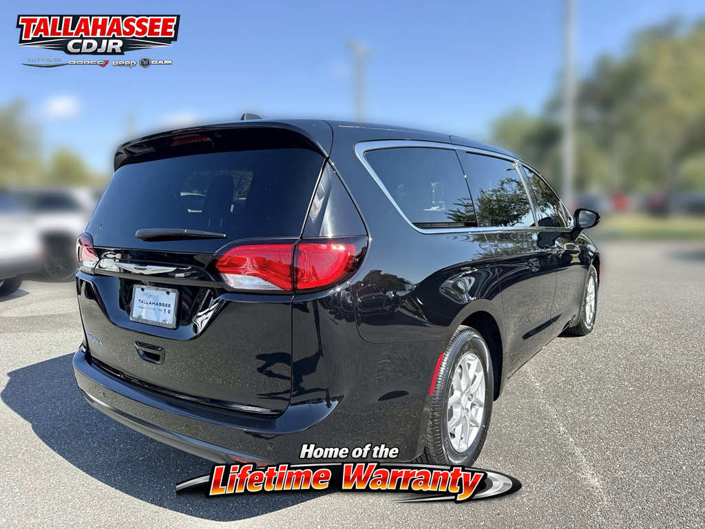 New 2027 Chrysler Pacifica LX FWD image 3
