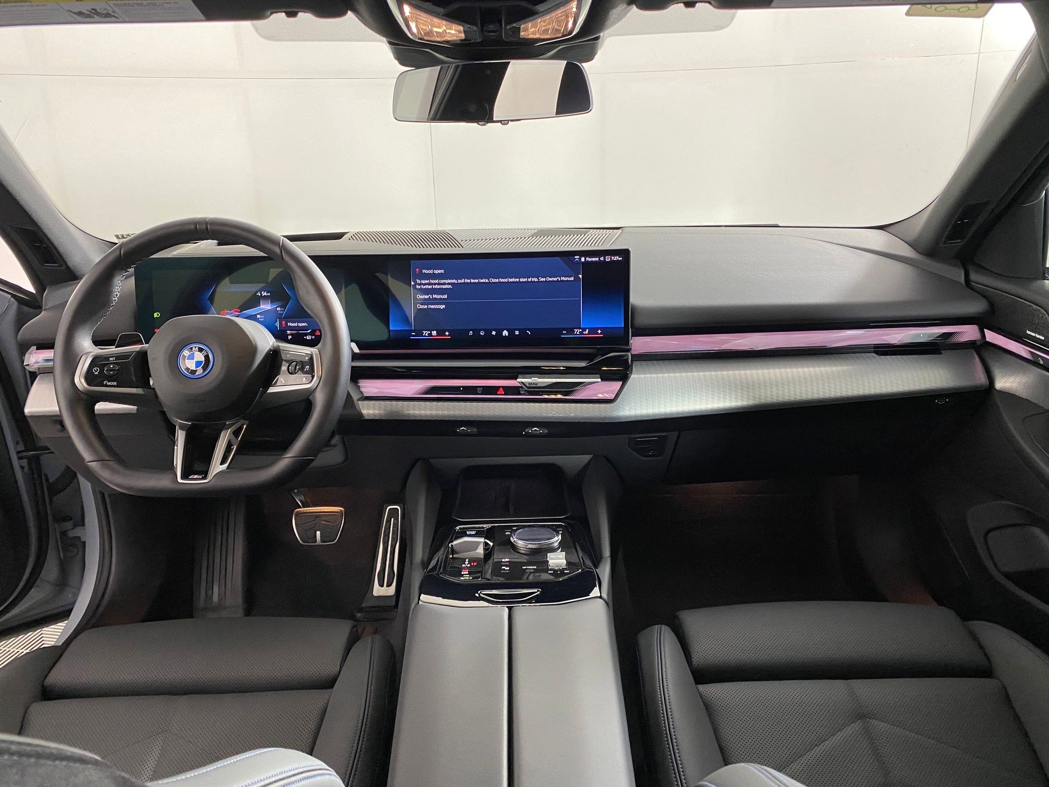 Certified 2025 BMW i5 xDrive40 w/ M Sport Package image 16