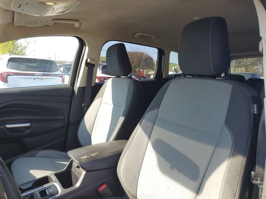 Used 2019 Ford Escape SE FWD image 10