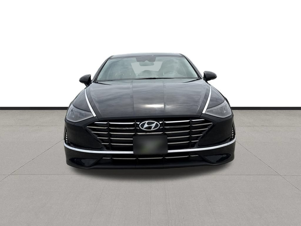 Used 2023 Hyundai Sonata SE FWD image 2