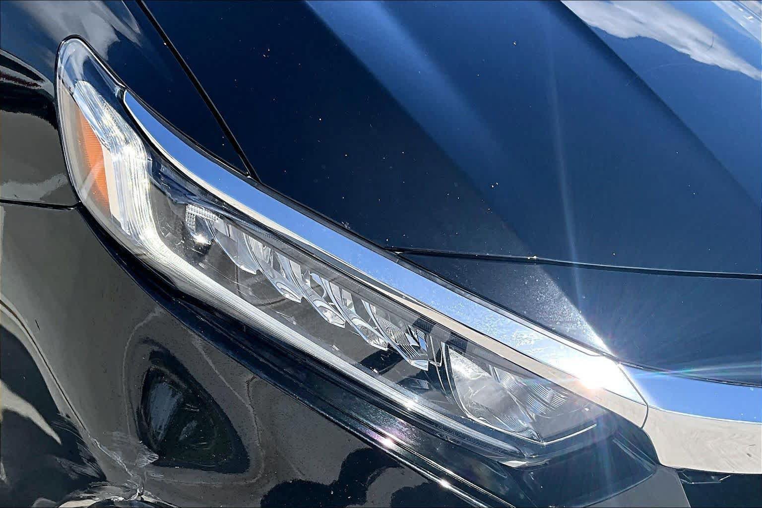 Used 2020 Honda Accord EX image 26