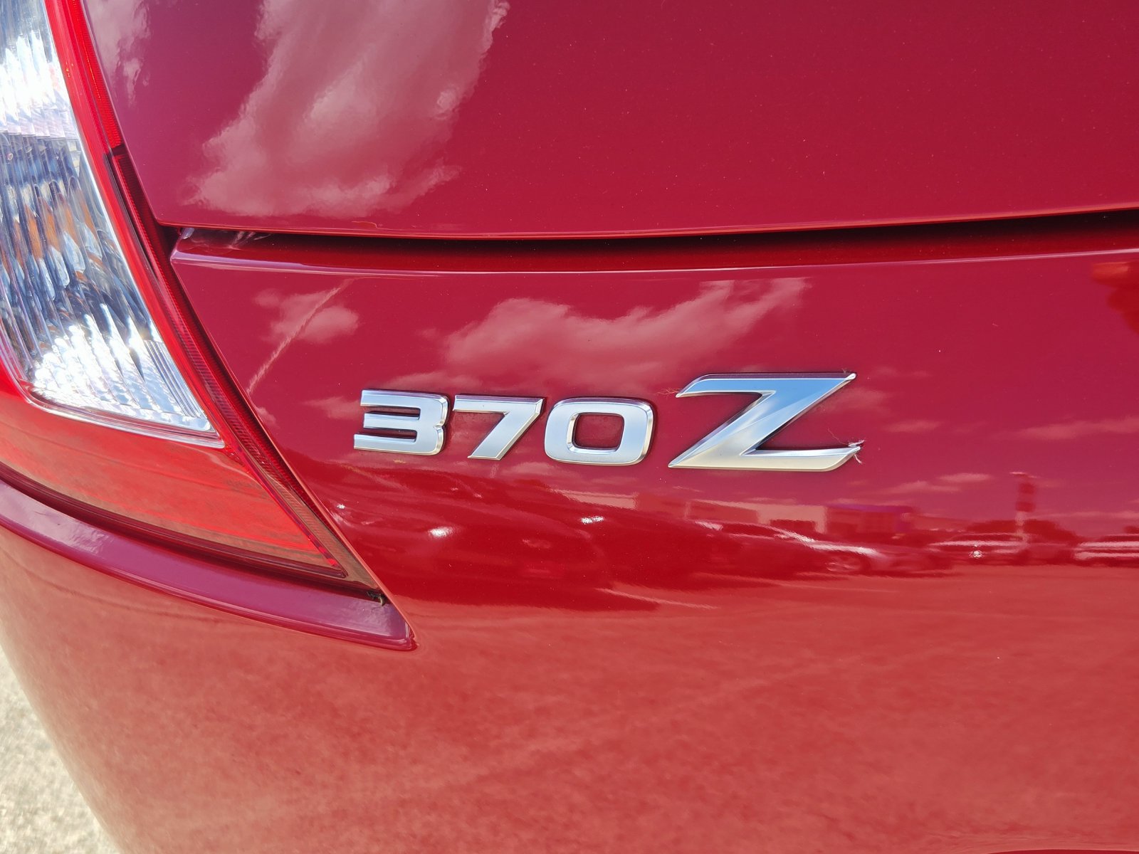 Used 2013 Nissan 370Z Touring w/ Sport Pkg RWD image 11