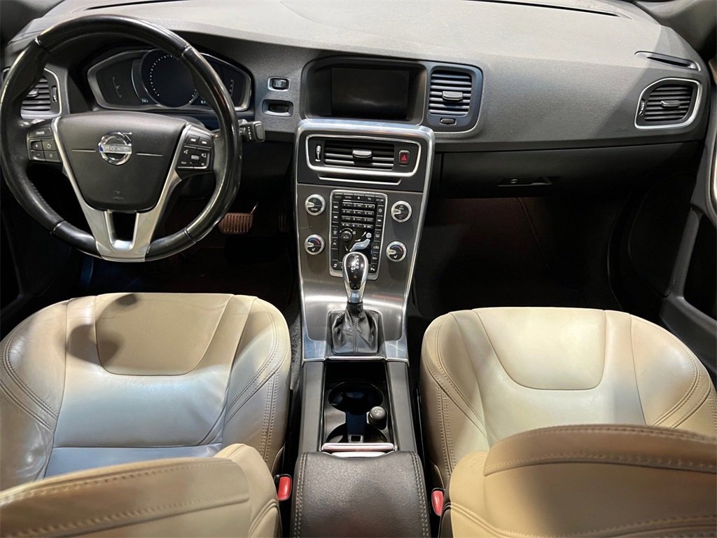 Used 2015 Volvo S60 T5 Premier image 38