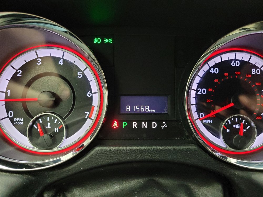 Used 2019 Dodge Grand Caravan SXT image 23