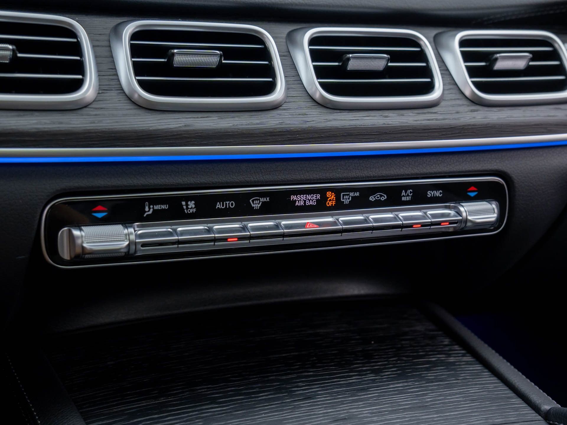 New 2026 Mercedes-Benz GLS 580 4MATIC image 28