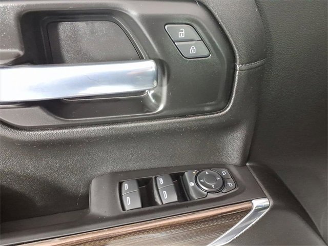 Used 2021 Chevrolet Silverado 1500 RST image 13