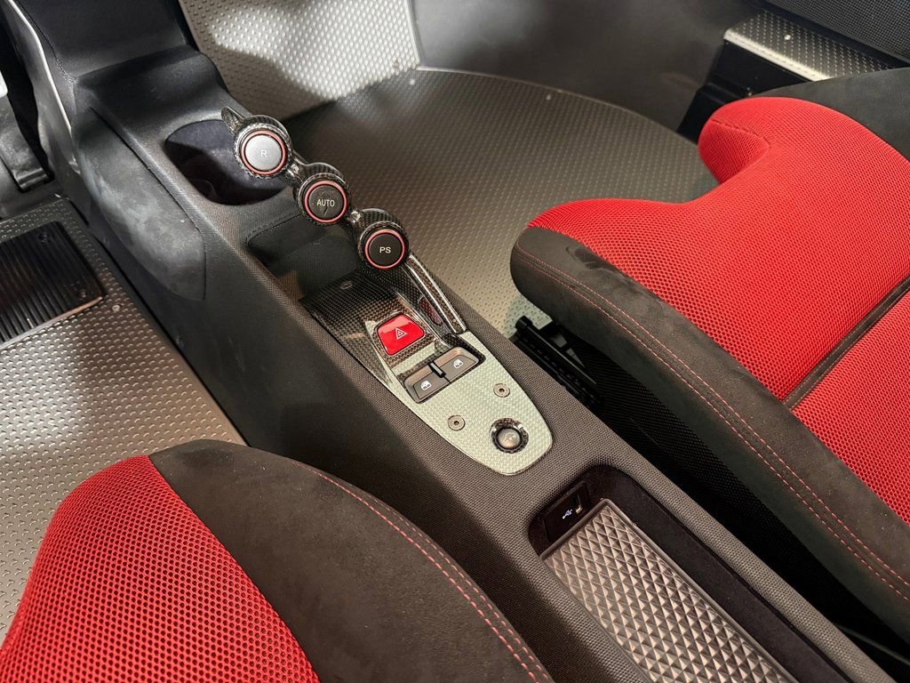 Used 2015 Ferrari 458 Speciale Coupe image 17