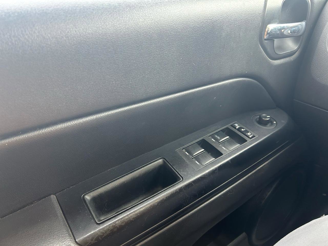 Used 2016 Jeep Patriot High Altitude image 27