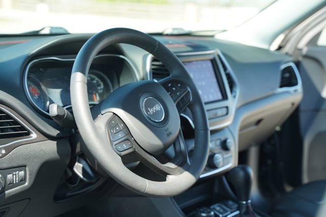 Used 2021 Jeep Cherokee Trailhawk image 27