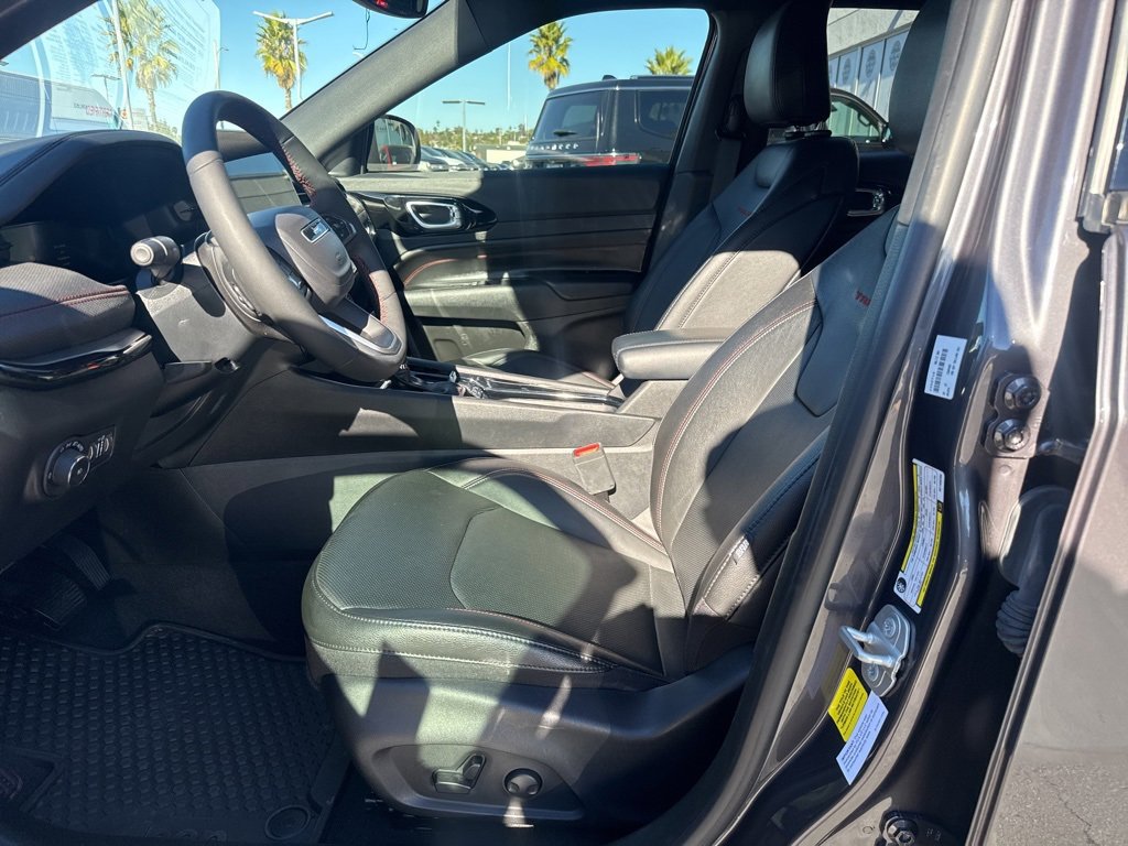 Certified 2024 Jeep Compass Trailhawk w/ Trailhawk Elite Group image 13