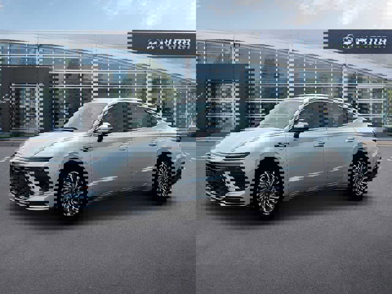 New 2025 Hyundai Sonata Limited image 9