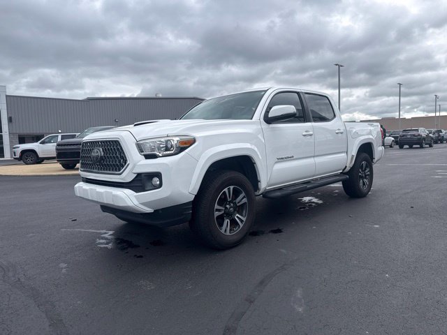 Used 2019 Toyota Tacoma TRD Sport RWD image 3