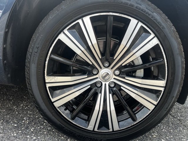 Certified 2023 Volvo XC60 B5 Plus image 15