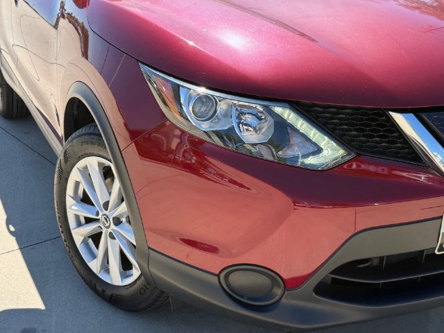 Used 2019 Nissan Rogue Sport S w/ Appearance Package FWD image 4